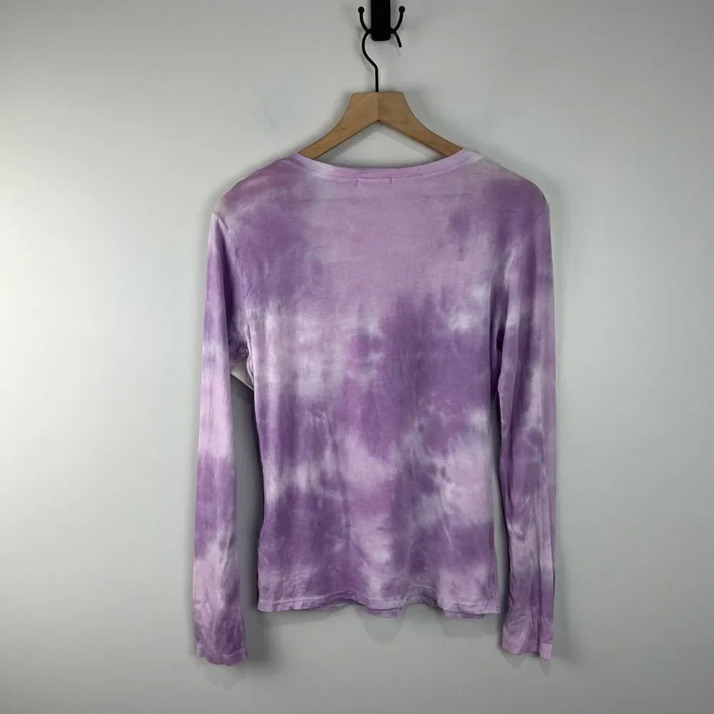 Sundry purple white